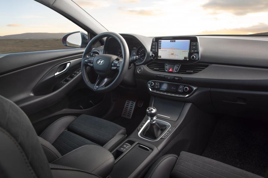 Интерьер Hyundai i30 N Line (PD) 2018 года  (WW) (фото 4 из 40)